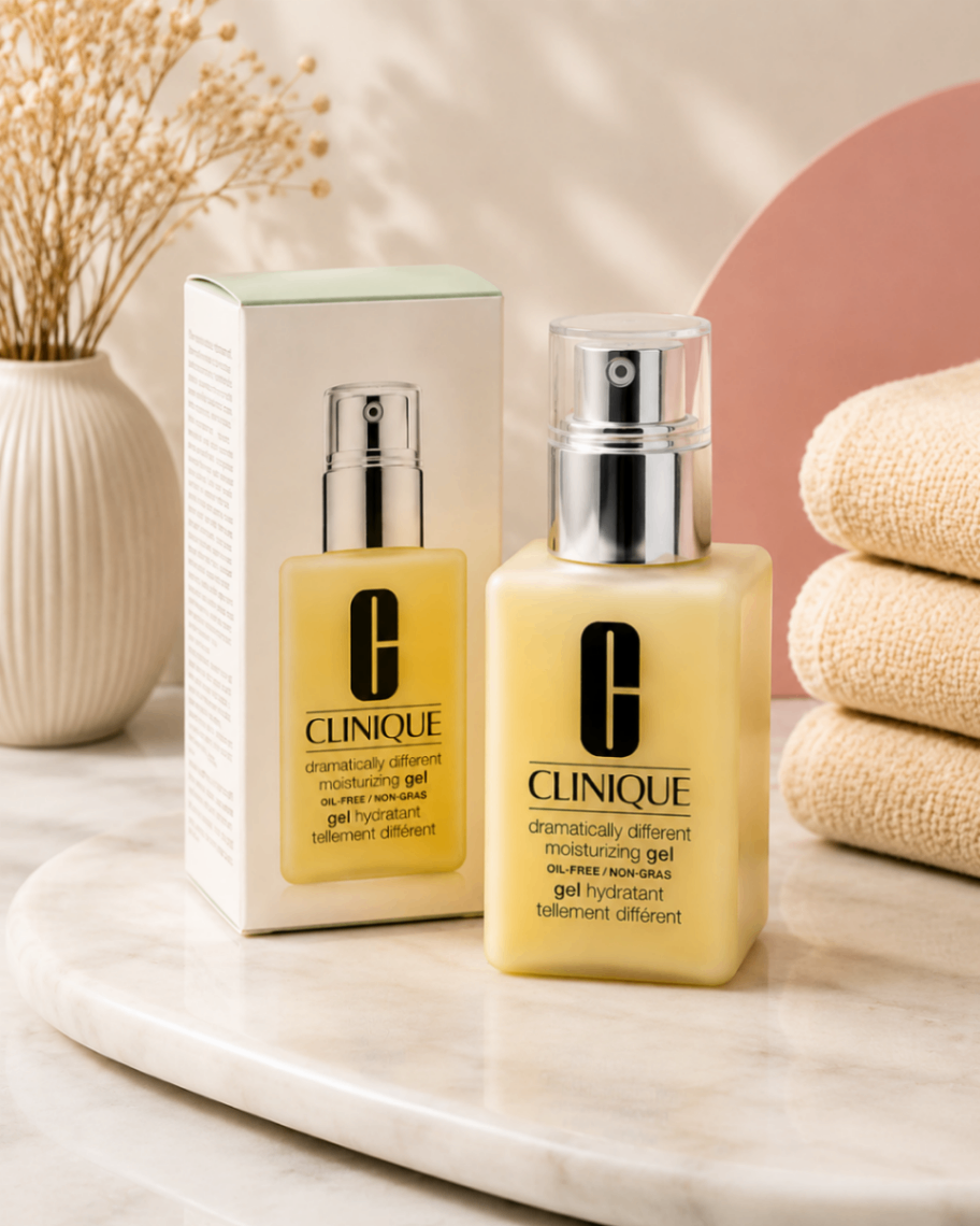 ژل مرطوب‌کننده کلینیک مدل Dramatically Different Moisturizing Gel (Oil-Free) – مناسب پوست مختلط تا چرب – حجم ۱۲۵ میلی‌لیتر