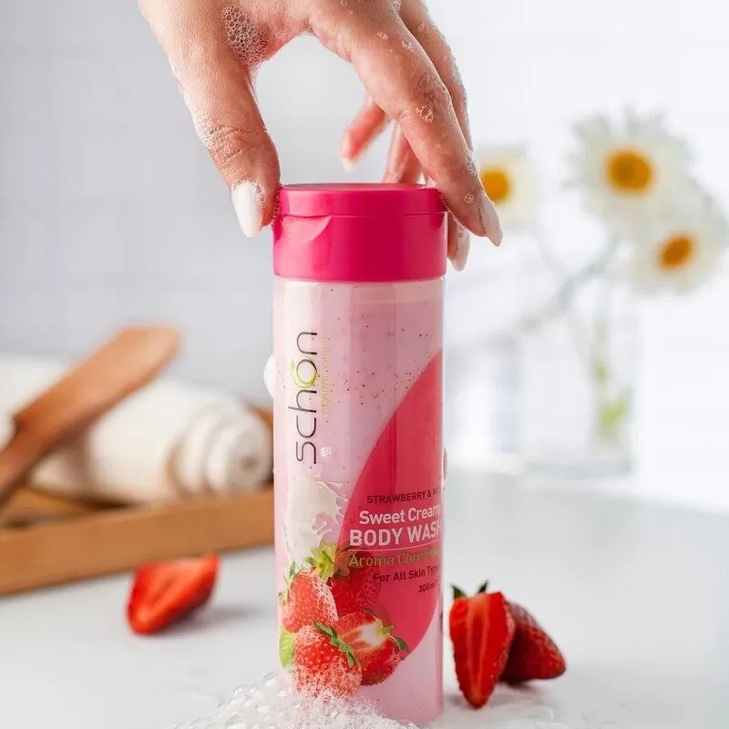 شامپو بدن کرمی لایه بردار انواع پوست شیر توت فرنگی شون (حاوی اسکراب) - 300ml